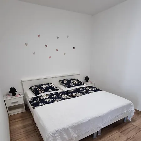 Apartman Strikandic * Zlarin